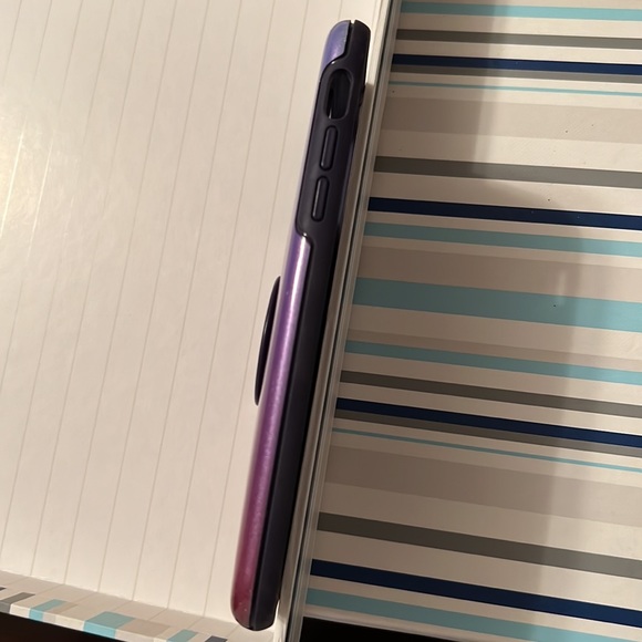 iPhone 11 Pro Max Case - Picture 3 of 5